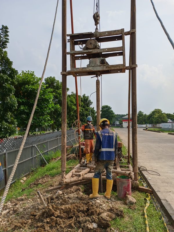 d6b543b0-8e6a-4af1-9e5f-589bf27521b4